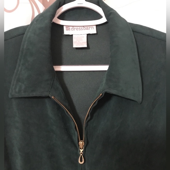 DRESS BARN WOMEN’S GREEN MICRO SUEDE FRONT ZIP JACKET SIZE MEDIUM - Picture 3 of 6